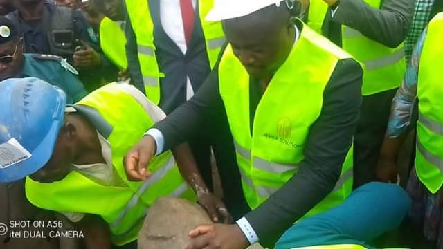 ESU: Muhindo Nzangi pose la première pierre de construction l’UPN