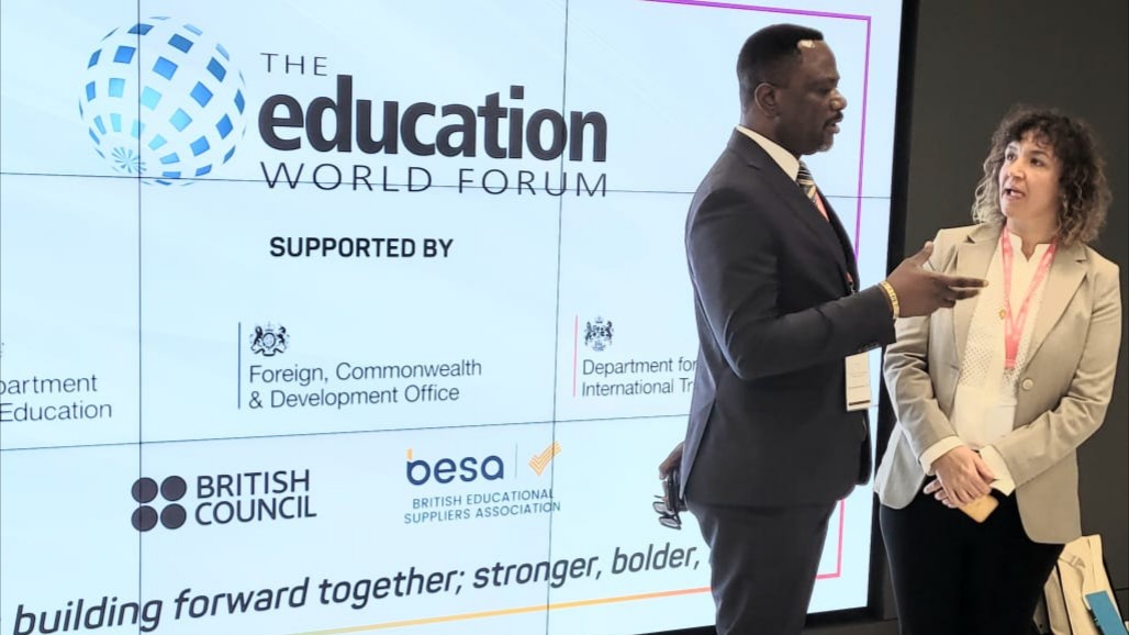 Londres : Tony Mwaba représente la RDC au sommet mondial de l’éducation