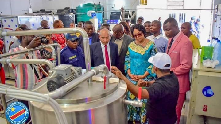 Kasaï Oriental : Jeannette Longa Musuamba Inaugure la nouvelle usine de jus des fruits