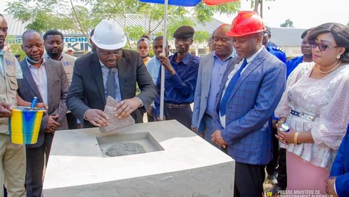 ESU : Muhindo Nzangi lance les travaux de construction d’un nouveau bâtiment à l’ISTM Kinshasa