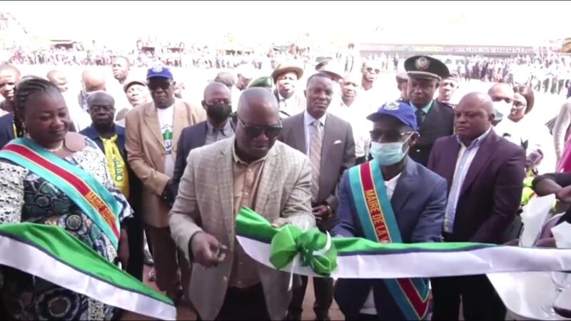 Kasumbalesa : Jean-Claude Kamfwa inaugure le bâtiment de la Mairie rénovée