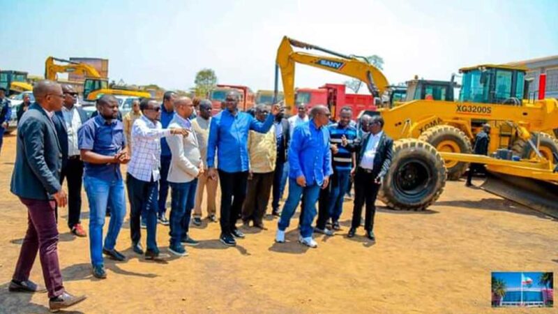 Haut-Katanga : Jacques Kyabula en visite d’inspection avant le lancement des travaux de construction d’un pont sur la rivière Luapula