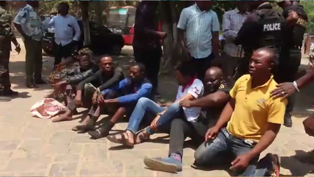 Lubumbashi : Un groupe des bandits présenté au ministre de l’intérieur