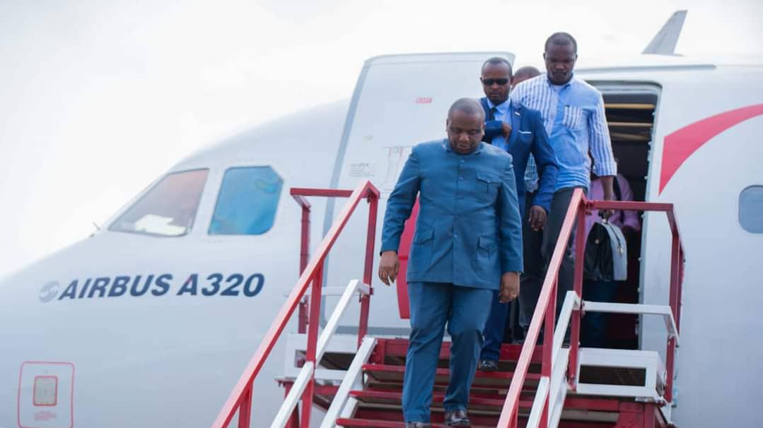 Kasaï-Oriental : Après une mission officielle à Kinshasa, Mathias Kabeya regagne Mbuji-Mayi