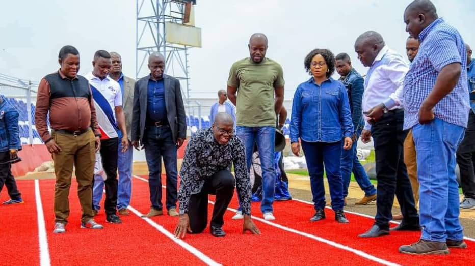 Lubumbashi : Jacques Kyabula Katwe sur le terrain pour inspecter les chantiers