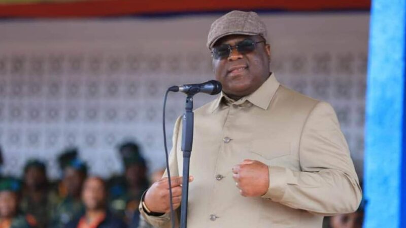 Kongo-Central : À la base militaire de Kitona, Félix Tshisekedi a procédé à un réarmement moral des troupes