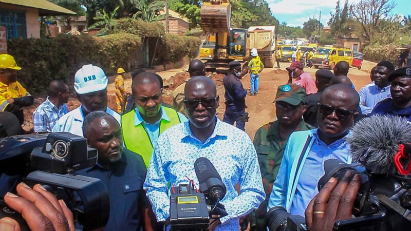 Likasi : Jacques Kyabula Katwe visite les chantiers de Likasi pour redorer l’éclat de la ville montagneuse